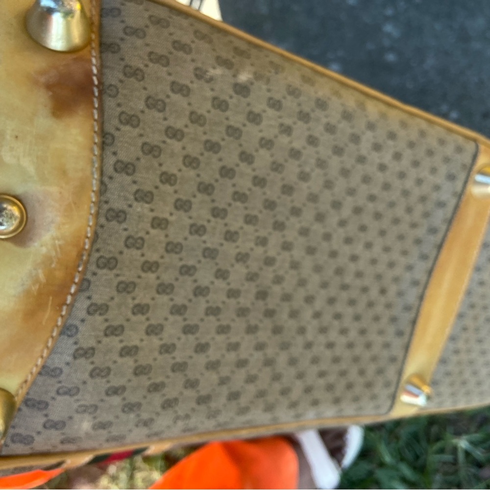 Vintage GUCCI Brown and Cream Luggage USED CONDITION CHECK PIC BEFORE PURCHASING - Picture 10 of 13